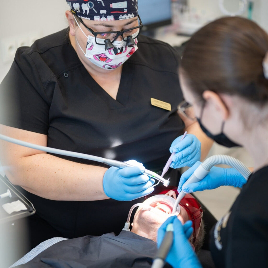 Leczenie zebow dentysta chorzow